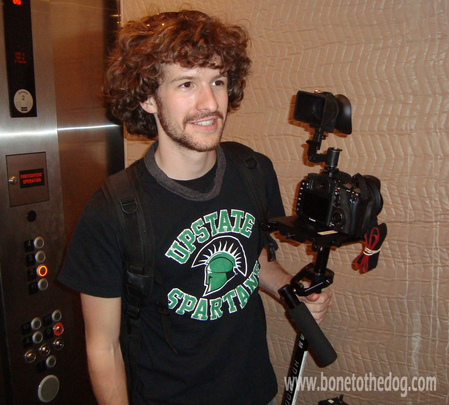 7D with Hoodman CKP, attached to Glidecam and the creepiest elevator operator ever…